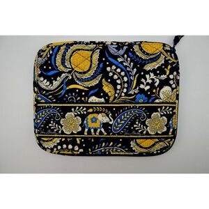 VERA BRADLEY Ellie Blue 10"  x  8"‎  Zip Around Quilted Tablet Travel Case